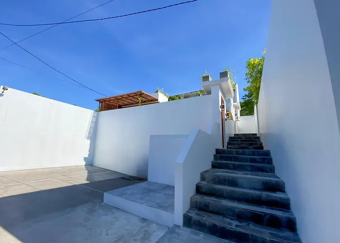 Lullaby * Uluwatu (Bali)